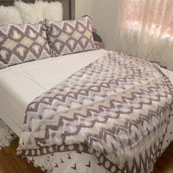 Urban outfitters duvet cover set boho print size queen